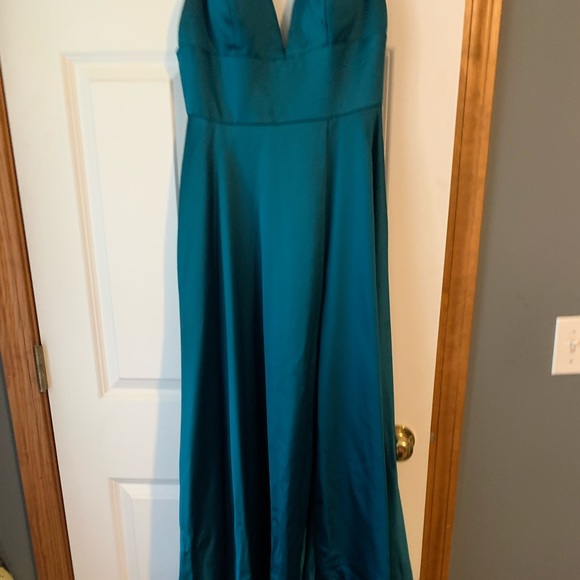 PROM DRESS 😍 - Picture 3 of 8